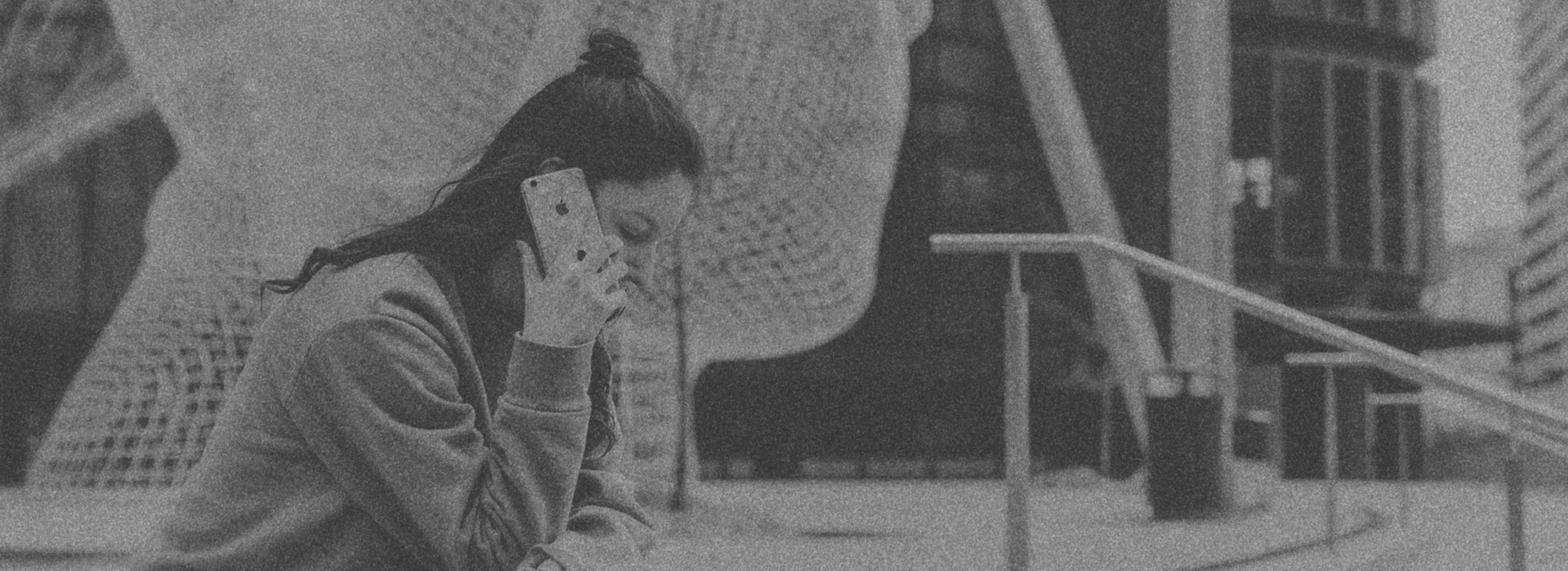 Telecom Mobile app Benchmark illustration